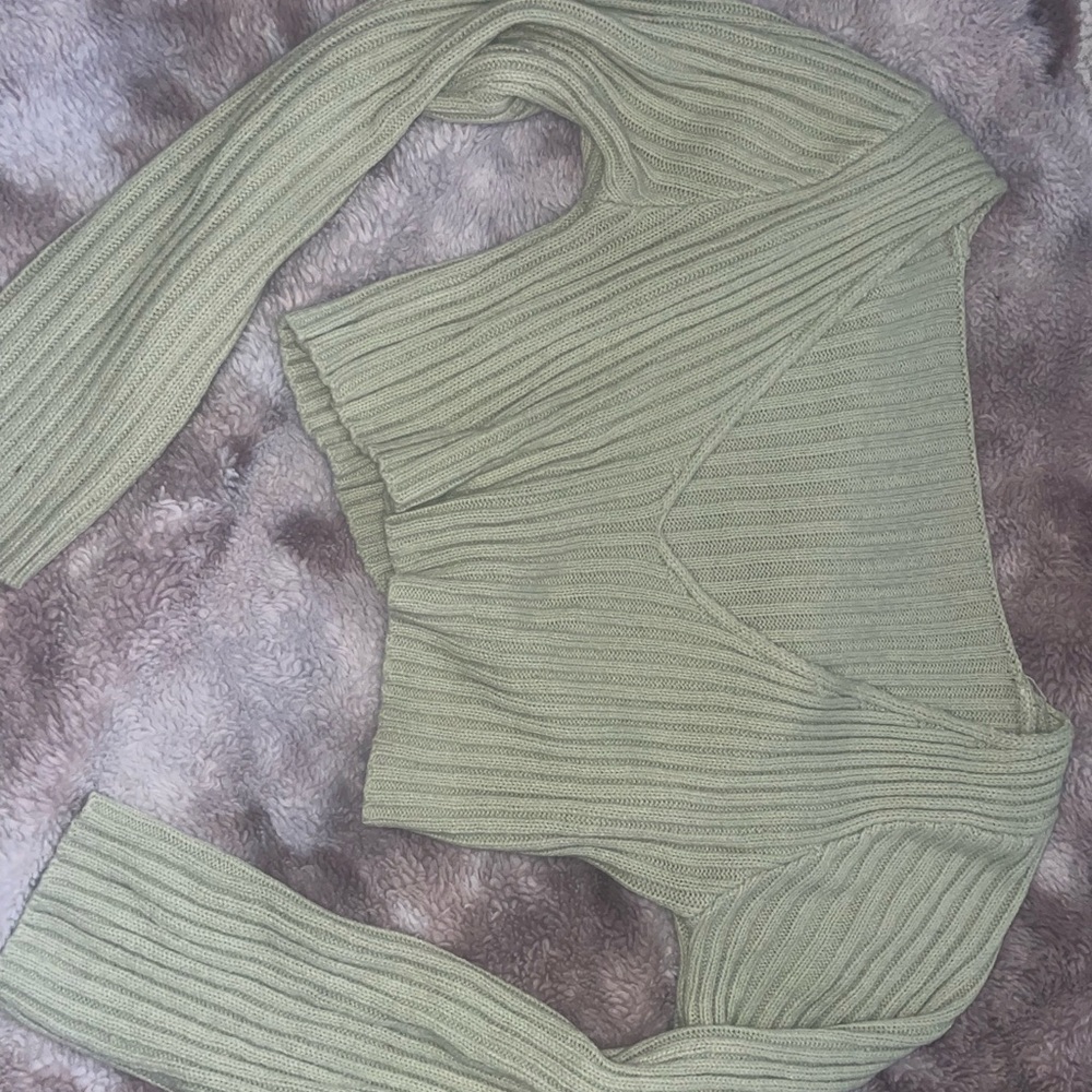 Ribbed Knit V-Neck Sweater Top - Green-Cropped